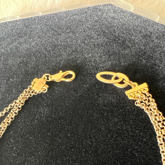 Beautiful 3 Strand Layered Necklace Brown Beading & Antique Brass Tone Chain - Picture 4 of 5